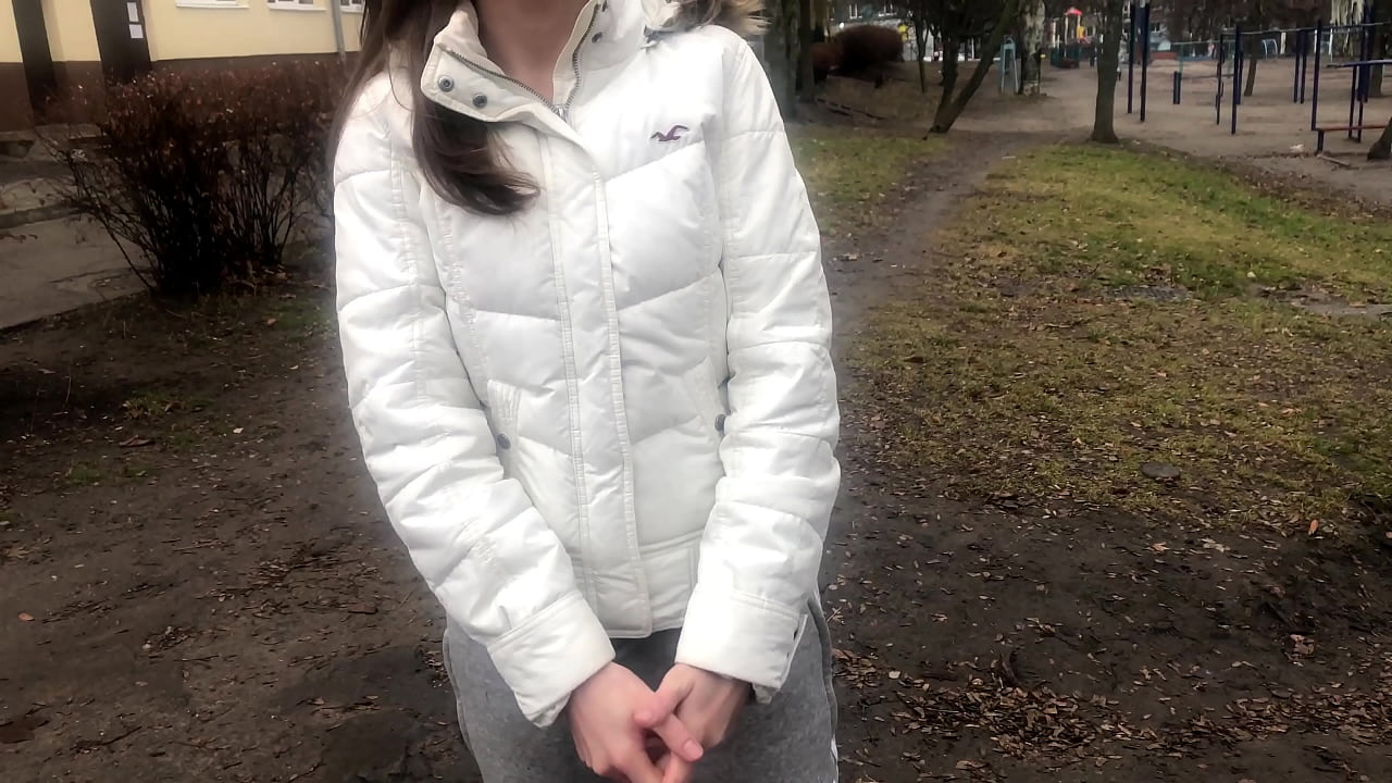 Alejò Fun Owo Famu ati buru jai. Russian magbowo. Pẹlu Ọrọ sisọ.